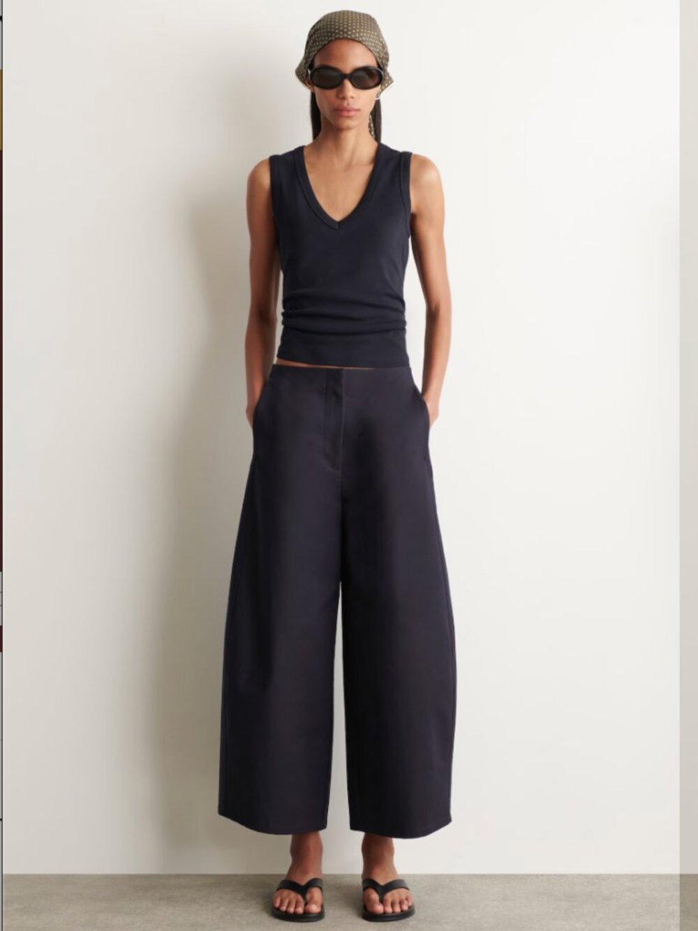 NWT COS Cropped Barrel-Leg Cotton Pants (size 2)